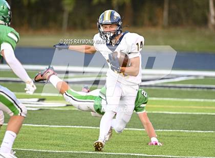 Thumbnail 2 in FR: Delta @ Yorktown photogallery.