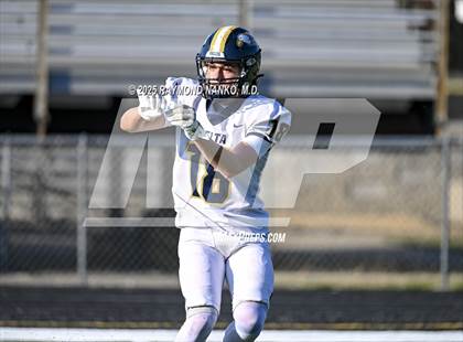 Thumbnail 3 in FR: Delta @ Yorktown photogallery.