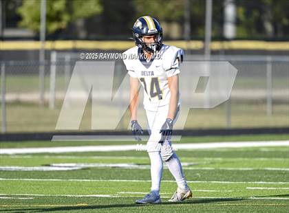 Thumbnail 3 in FR: Delta @ Yorktown photogallery.