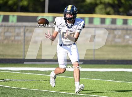 Thumbnail 2 in FR: Delta @ Yorktown photogallery.