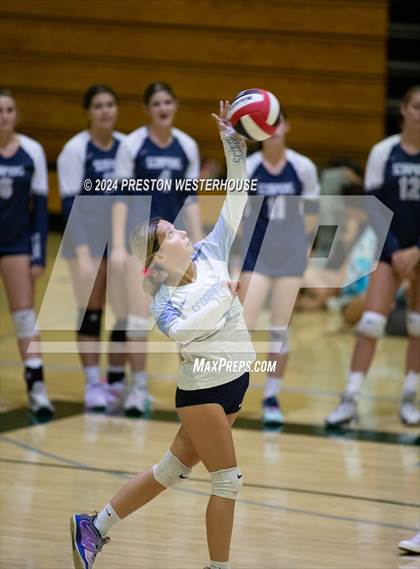 Thumbnail 2 in Camarillo @ Moorpark photogallery.