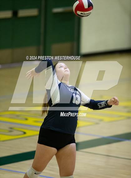 Thumbnail 1 in Camarillo @ Moorpark photogallery.