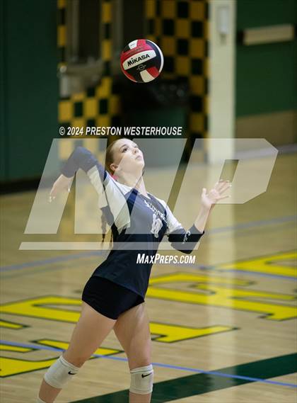 Thumbnail 1 in Camarillo @ Moorpark photogallery.