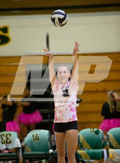 Thumbnail 3 in Camarillo @ Moorpark photogallery.