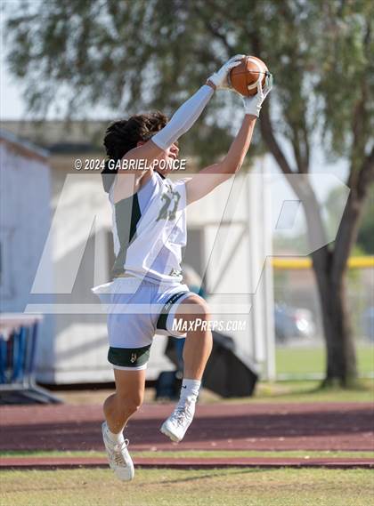 Thumbnail 2 in Holtville vs Yuma (7 on 7) photogallery.