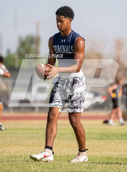 Thumbnail 3 in Holtville vs Yuma (7 on 7) photogallery.