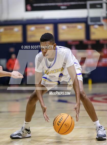 Thumbnail 2 in Linfield Christian vs. Bishop Amat photogallery.