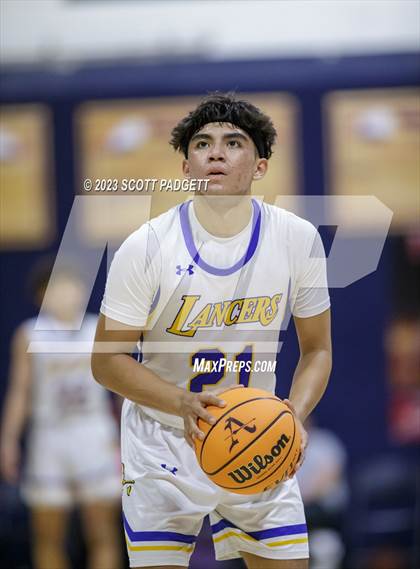 Thumbnail 3 in Linfield Christian vs. Bishop Amat photogallery.