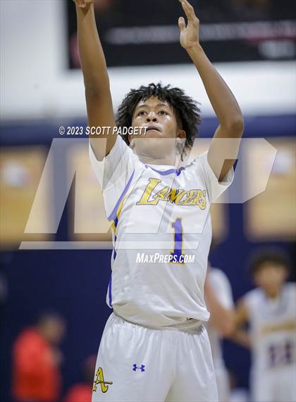 Thumbnail 2 in Linfield Christian vs. Bishop Amat photogallery.