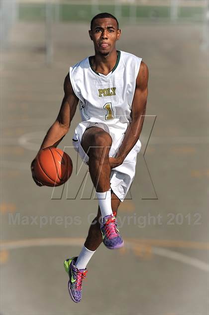 Thumbnail 3 in Long Beach Poly (Preseason Top 10 Photo Shoot) photogallery.