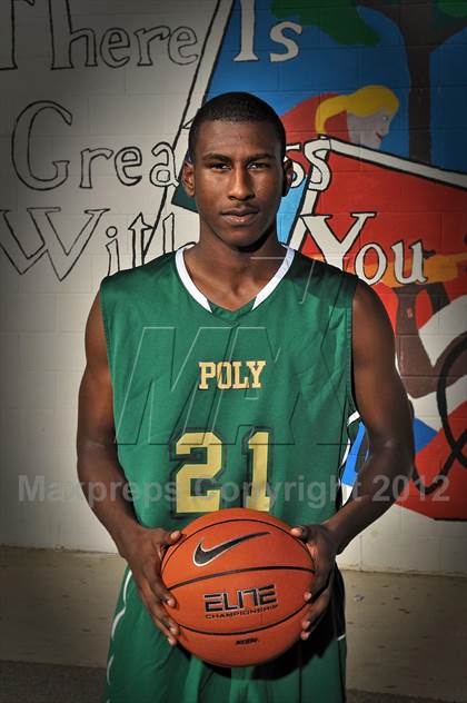 Thumbnail 2 in Long Beach Poly (Preseason Top 10 Photo Shoot) photogallery.