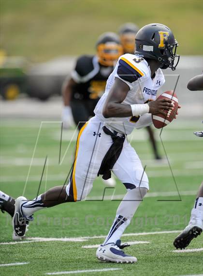 Thumbnail 2 in St. Frances Academy vs. Friendship Collegiate Academy (Brothers In Arms Classic) photogallery.