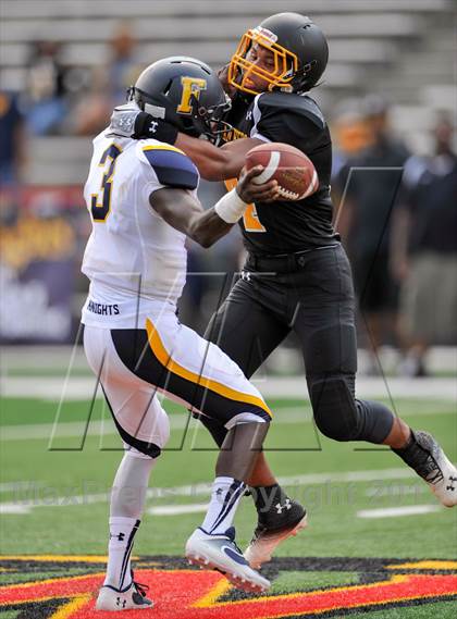 Thumbnail 1 in St. Frances Academy vs. Friendship Collegiate Academy (Brothers In Arms Classic) photogallery.