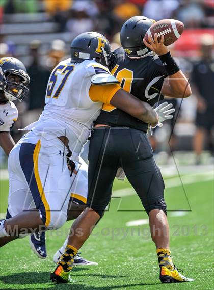 Thumbnail 1 in St. Frances Academy vs. Friendship Collegiate Academy (Brothers In Arms Classic) photogallery.