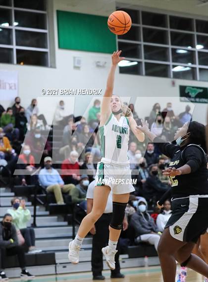 Thumbnail 1 in Shelby @ Myers Park photogallery.