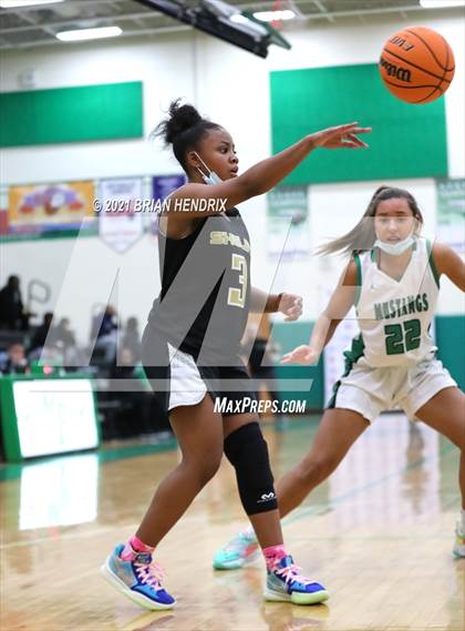 Thumbnail 2 in Shelby @ Myers Park photogallery.