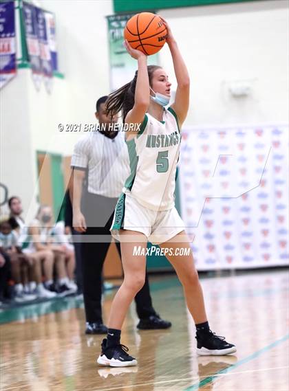 Thumbnail 3 in Shelby @ Myers Park photogallery.