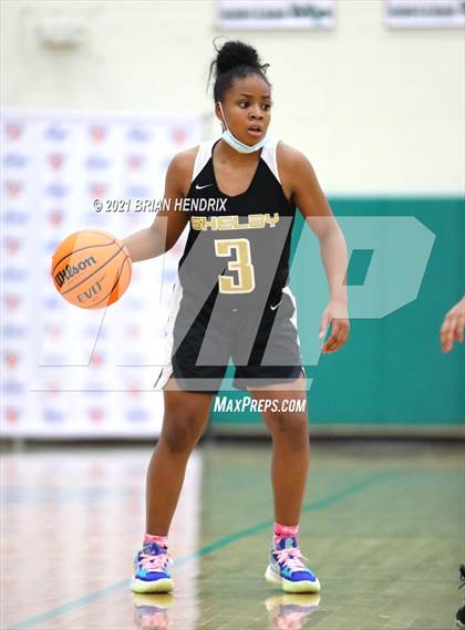 Thumbnail 3 in Shelby @ Myers Park photogallery.