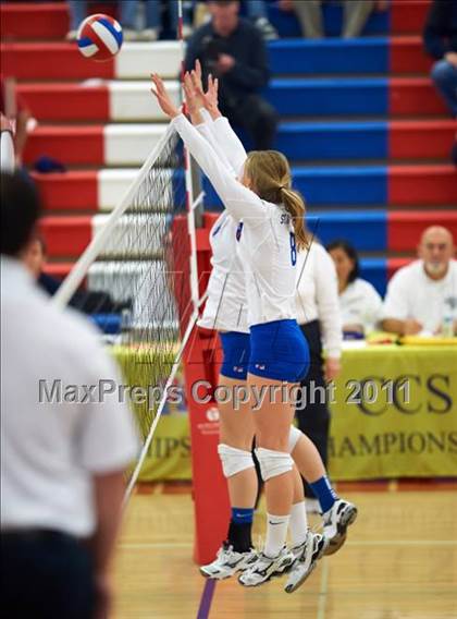 Thumbnail 3 in St. Ignatius vs. Sacred Heart Cathedral (CIF CCS D3 Final) photogallery.