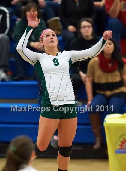 Thumbnail 3 in St. Ignatius vs. Sacred Heart Cathedral (CIF CCS D3 Final) photogallery.