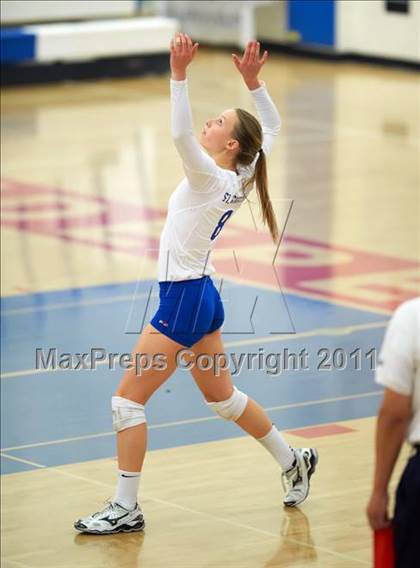 Thumbnail 1 in St. Ignatius vs. Sacred Heart Cathedral (CIF CCS D3 Final) photogallery.