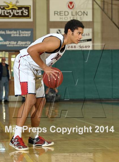 Thumbnail 2 in Mt. Shasta vs. Liberty Christian (CIF NS D5 Final) photogallery.