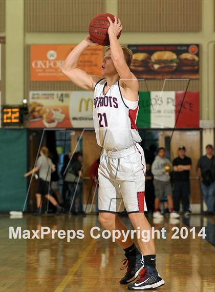Thumbnail 3 in Mt. Shasta vs. Liberty Christian (CIF NS D5 Final) photogallery.