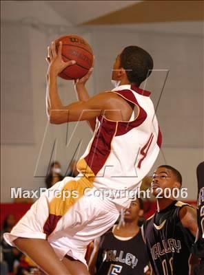 Thumbnail 3 in Valley vs. Encina (Cordova Christmas Classic) photogallery.