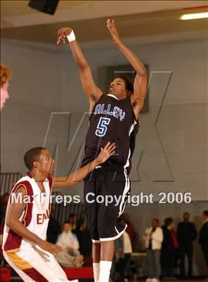 Thumbnail 3 in Valley vs. Encina (Cordova Christmas Classic) photogallery.