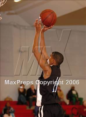 Thumbnail 2 in Valley vs. Encina (Cordova Christmas Classic) photogallery.