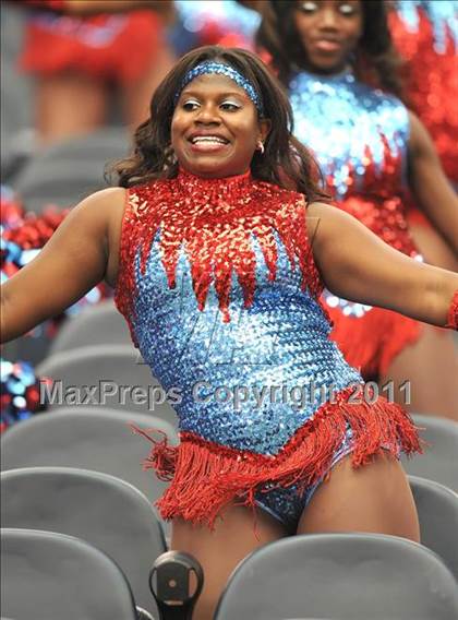 Thumbnail 1 in Cocoa vs. Skyline (Kirk Herbstreit National Kickoff Classic) photogallery.