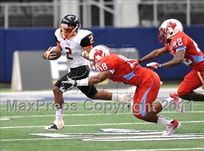 Thumbnail 3 in Cocoa vs. Skyline (Kirk Herbstreit National Kickoff Classic) photogallery.