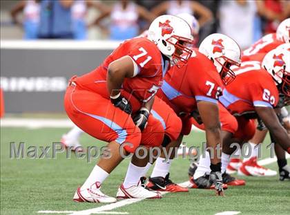 Thumbnail 3 in Cocoa vs. Skyline (Kirk Herbstreit National Kickoff Classic) photogallery.