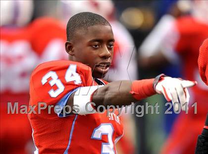 Thumbnail 2 in Cocoa vs. Skyline (Kirk Herbstreit National Kickoff Classic) photogallery.