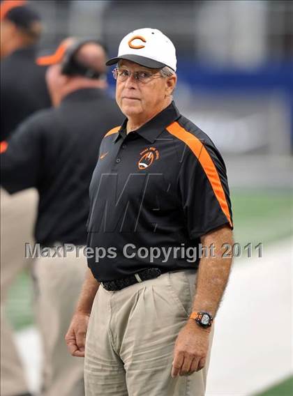 Thumbnail 2 in Cocoa vs. Skyline (Kirk Herbstreit National Kickoff Classic) photogallery.