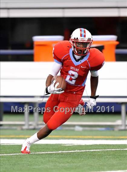 Thumbnail 3 in Cocoa vs. Skyline (Kirk Herbstreit National Kickoff Classic) photogallery.
