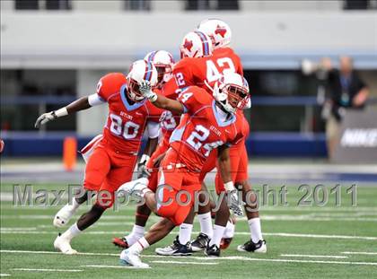 Thumbnail 2 in Cocoa vs. Skyline (Kirk Herbstreit National Kickoff Classic) photogallery.