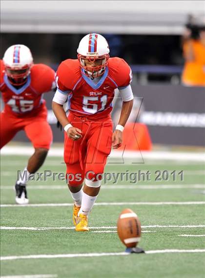 Thumbnail 2 in Cocoa vs. Skyline (Kirk Herbstreit National Kickoff Classic) photogallery.