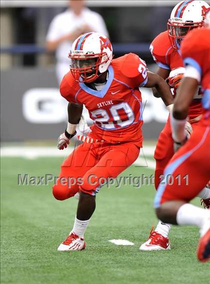 Thumbnail 1 in Cocoa vs. Skyline (Kirk Herbstreit National Kickoff Classic) photogallery.