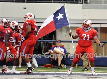 Thumbnail 2 in Cocoa vs. Skyline (Kirk Herbstreit National Kickoff Classic) photogallery.