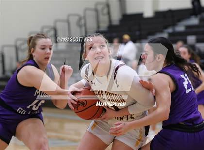 Thumbnail 3 in Mt. Gilead vs. Berne Union (OHSAA D4 District Semifinal) photogallery.