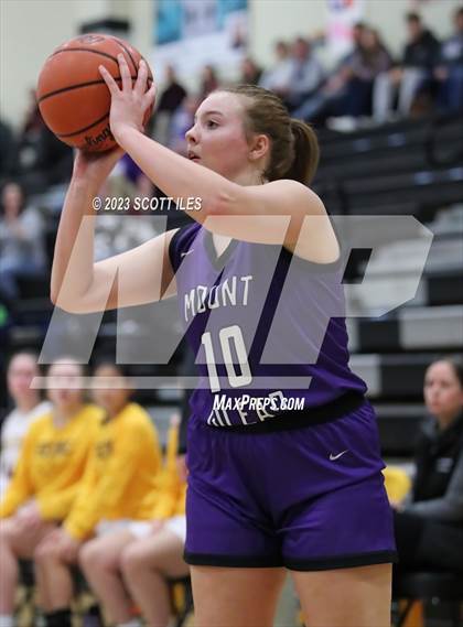 Thumbnail 1 in Mt. Gilead vs. Berne Union (OHSAA D4 District Semifinal) photogallery.