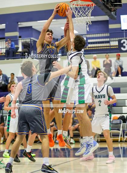 Thumbnail 2 in Mountain View vs. Orem (Corner Canyon Tournament of Champions) photogallery.