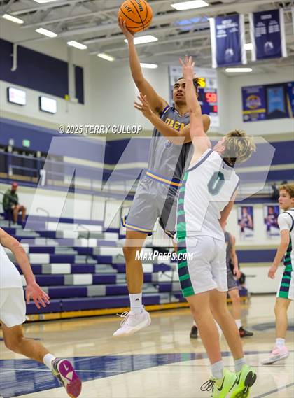 Thumbnail 2 in Mountain View vs. Orem (Corner Canyon Tournament of Champions) photogallery.