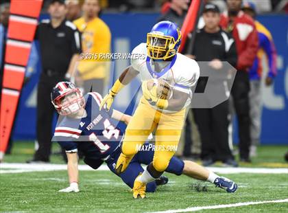 Thumbnail 3 in Landry-Walker vs. West Monroe (LHSAA Class 5A Final) photogallery.