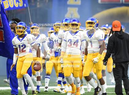 Thumbnail 3 in Landry-Walker vs. West Monroe (LHSAA Class 5A Final) photogallery.