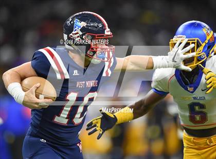 Thumbnail 3 in Landry-Walker vs. West Monroe (LHSAA Class 5A Final) photogallery.