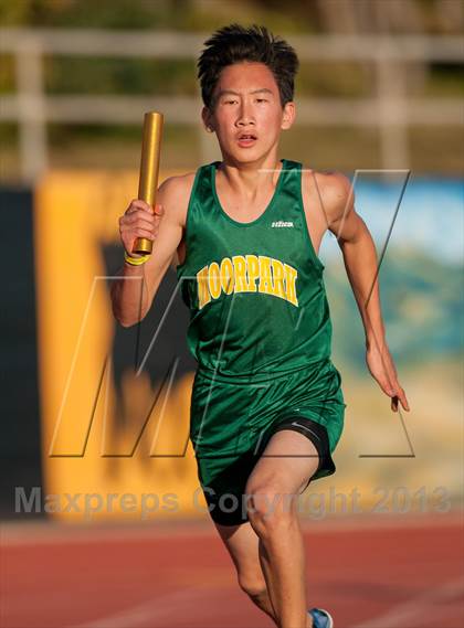 Thumbnail 2 in 2013 Ventura Invitational Boys 4X400 Relay photogallery.