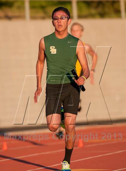 Thumbnail 2 in 2013 Ventura Invitational Boys 4X400 Relay photogallery.