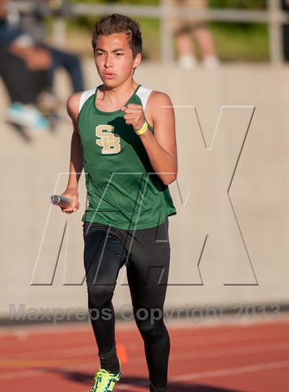 Thumbnail 3 in 2013 Ventura Invitational Boys 4X400 Relay photogallery.